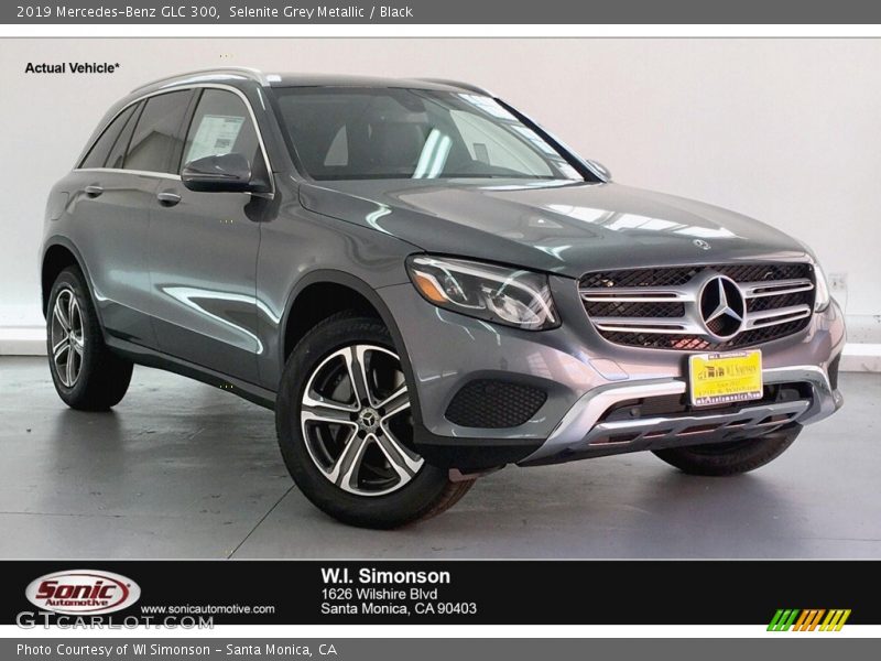 Selenite Grey Metallic / Black 2019 Mercedes-Benz GLC 300