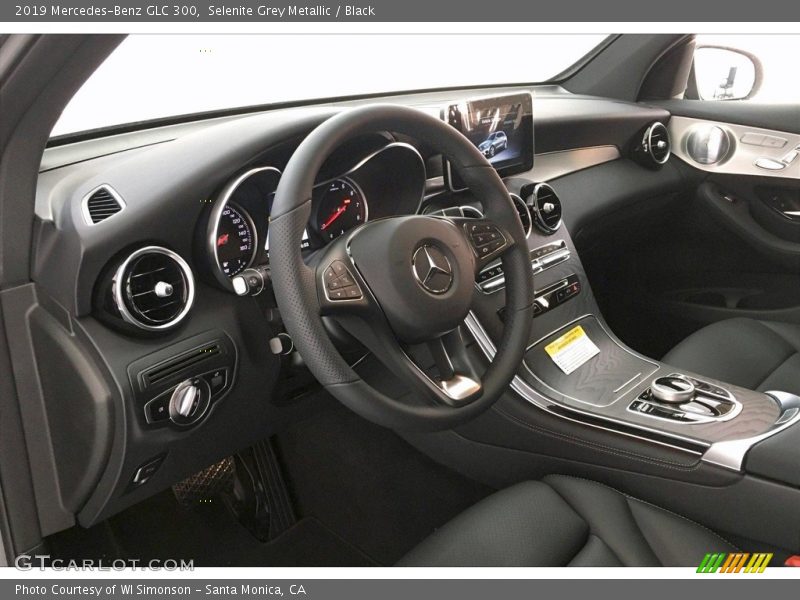 Selenite Grey Metallic / Black 2019 Mercedes-Benz GLC 300