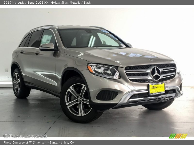 Mojave Silver Metallic / Black 2019 Mercedes-Benz GLC 300