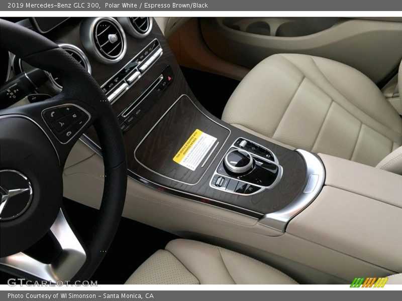 Polar White / Espresso Brown/Black 2019 Mercedes-Benz GLC 300