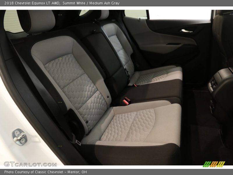 Summit White / Medium Ash Gray 2018 Chevrolet Equinox LT AWD