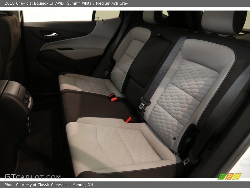 Summit White / Medium Ash Gray 2018 Chevrolet Equinox LT AWD