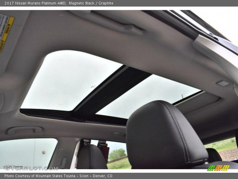 Magnetic Black / Graphite 2017 Nissan Murano Platinum AWD