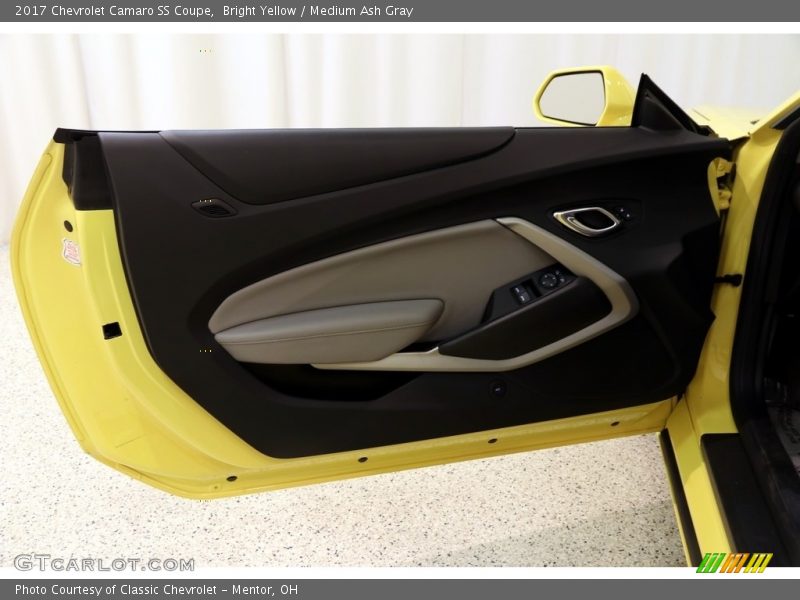 Bright Yellow / Medium Ash Gray 2017 Chevrolet Camaro SS Coupe