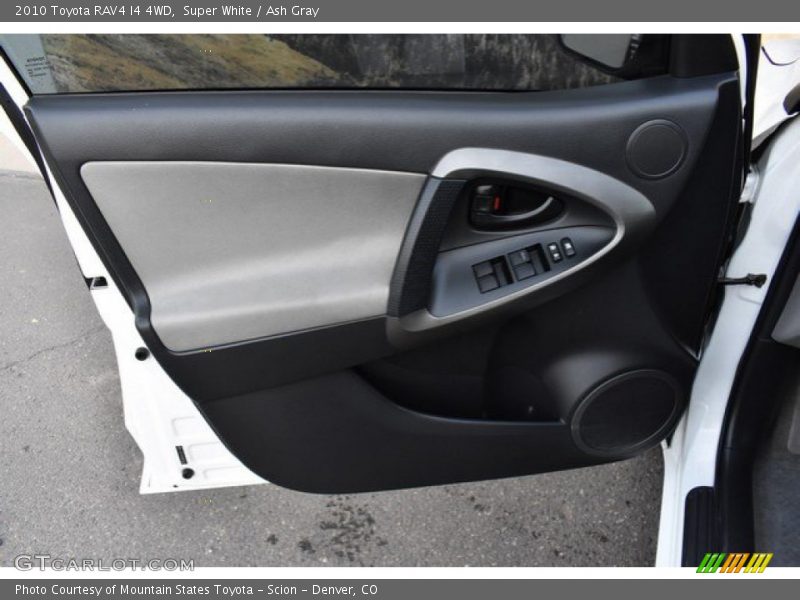 Super White / Ash Gray 2010 Toyota RAV4 I4 4WD