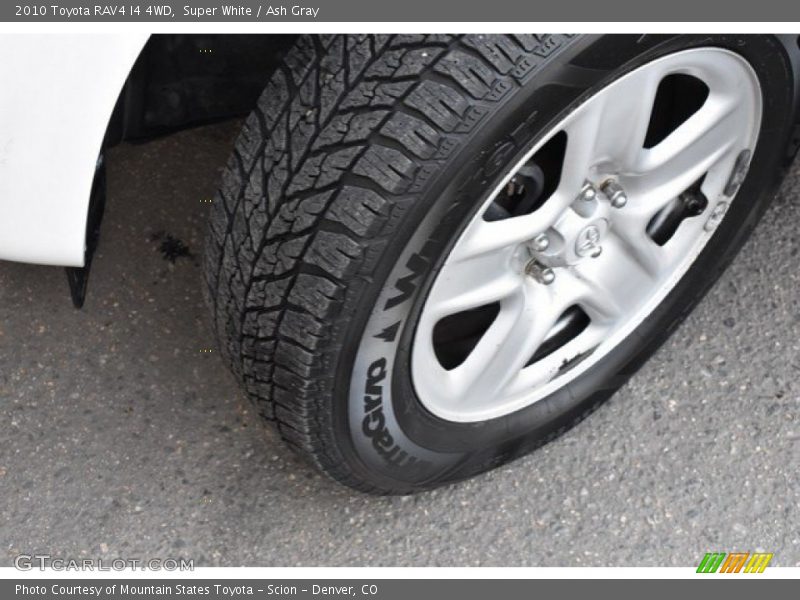 Super White / Ash Gray 2010 Toyota RAV4 I4 4WD