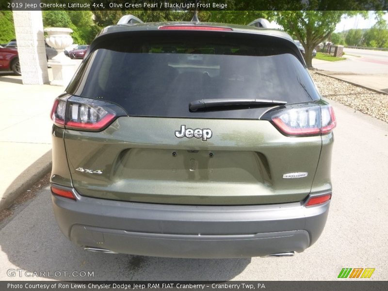 Olive Green Pearl / Black/Light Frost Beige 2019 Jeep Cherokee Latitude 4x4