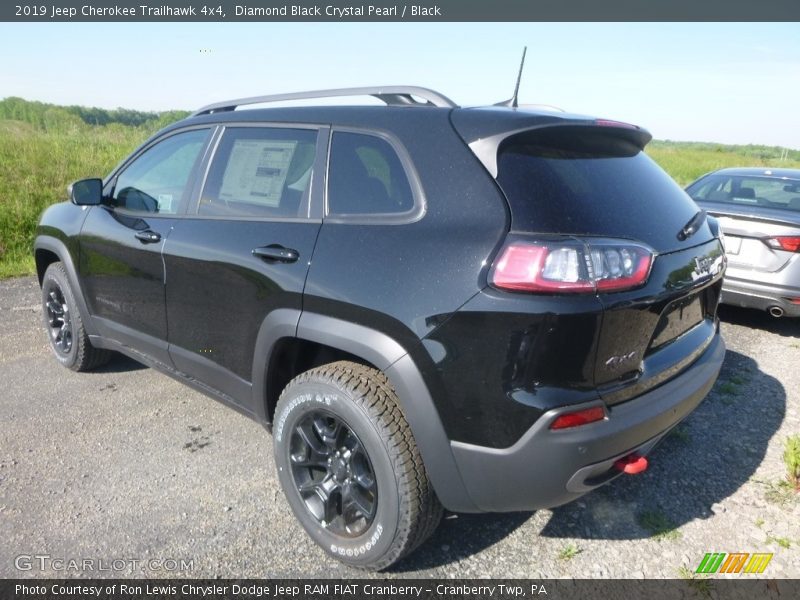  2019 Cherokee Trailhawk 4x4 Diamond Black Crystal Pearl