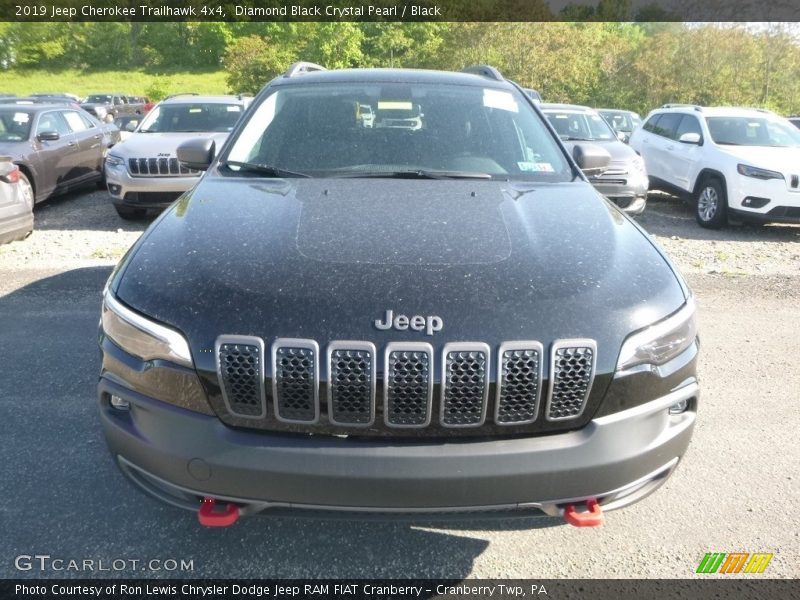Diamond Black Crystal Pearl / Black 2019 Jeep Cherokee Trailhawk 4x4