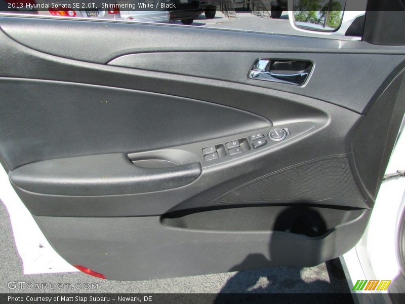 Shimmering White / Black 2013 Hyundai Sonata SE 2.0T