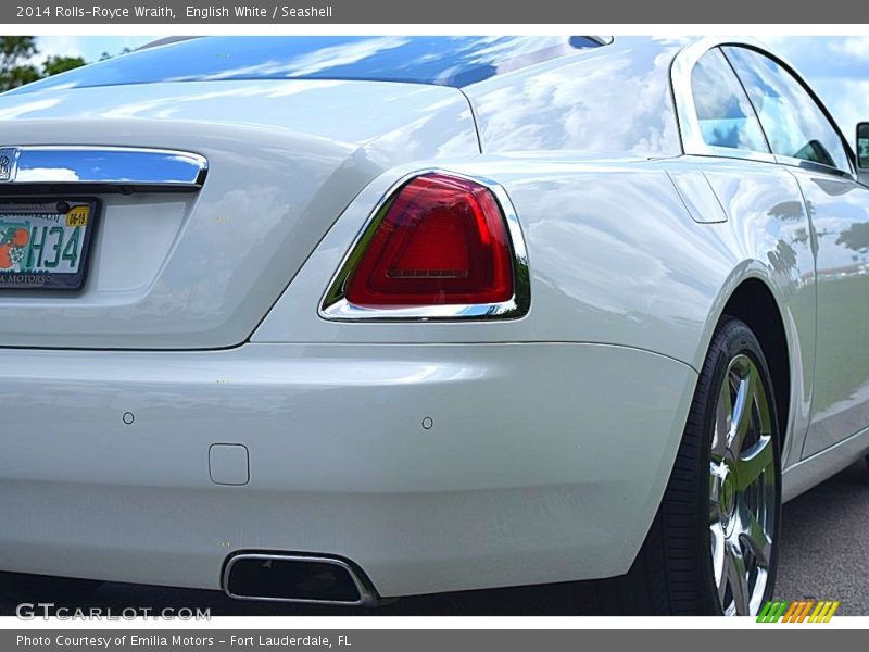 English White / Seashell 2014 Rolls-Royce Wraith