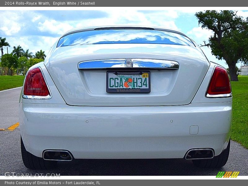 English White / Seashell 2014 Rolls-Royce Wraith