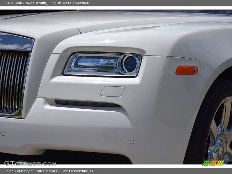 English White / Seashell 2014 Rolls-Royce Wraith