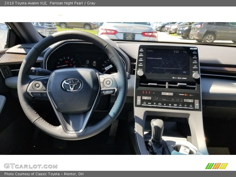 Parisian Night Pearl / Gray 2019 Toyota Avalon XLE