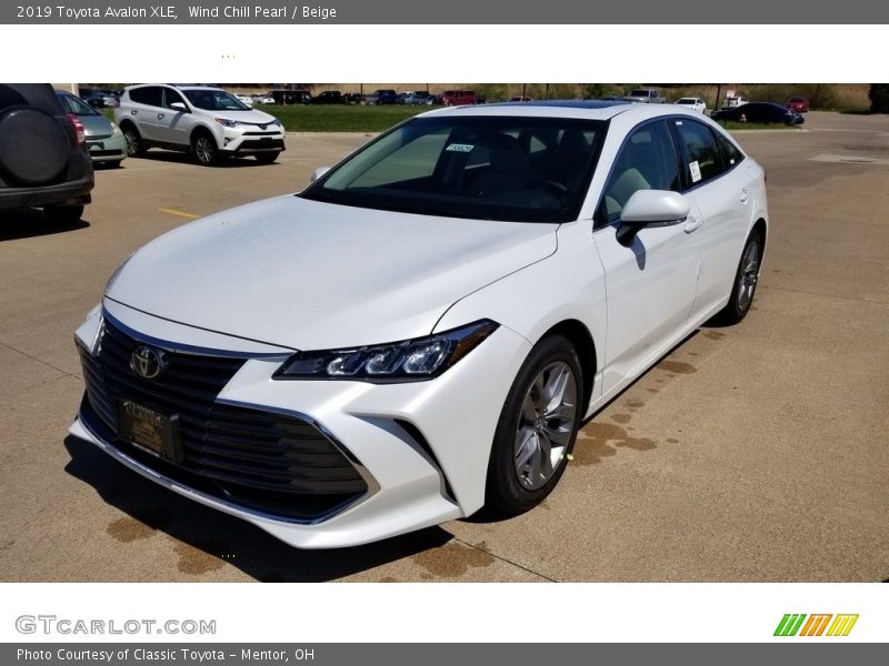 Wind Chill Pearl / Beige 2019 Toyota Avalon XLE