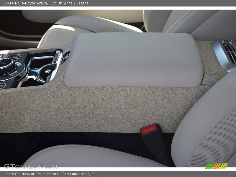 English White / Seashell 2014 Rolls-Royce Wraith