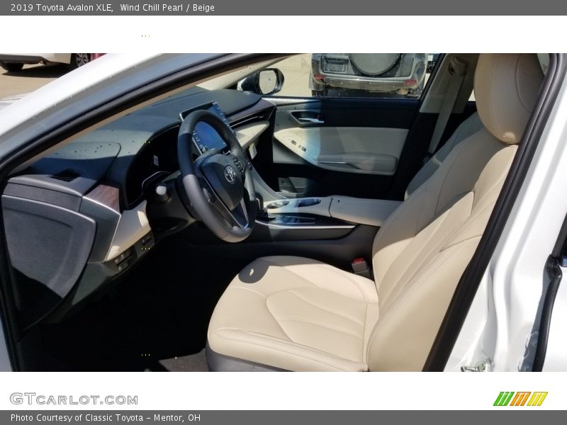 Wind Chill Pearl / Beige 2019 Toyota Avalon XLE