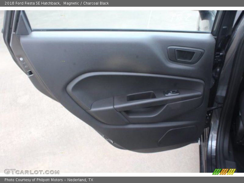 Magnetic / Charcoal Black 2018 Ford Fiesta SE Hatchback
