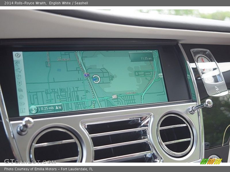 Navigation of 2014 Wraith 