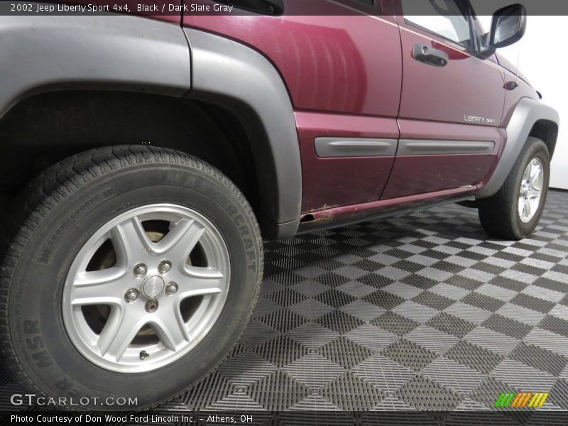 Black / Dark Slate Gray 2002 Jeep Liberty Sport 4x4
