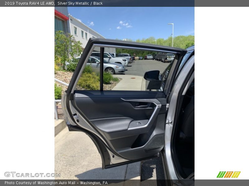Silver Sky Metallic / Black 2019 Toyota RAV4 LE AWD