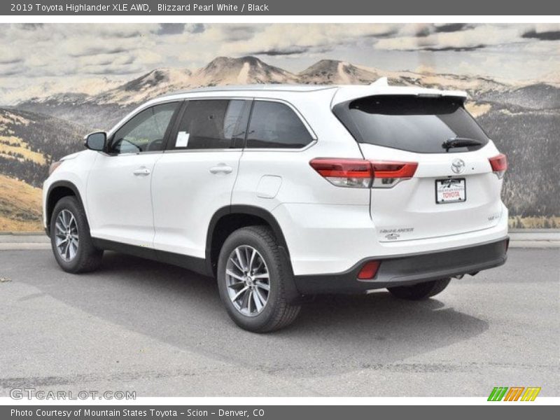 Blizzard Pearl White / Black 2019 Toyota Highlander XLE AWD