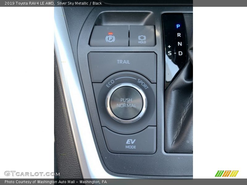 Silver Sky Metallic / Black 2019 Toyota RAV4 LE AWD