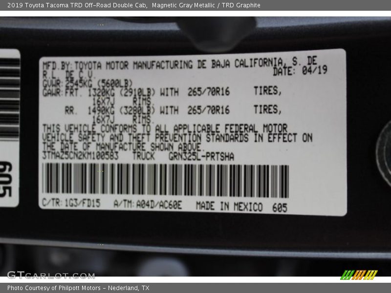 Magnetic Gray Metallic / TRD Graphite 2019 Toyota Tacoma TRD Off-Road Double Cab