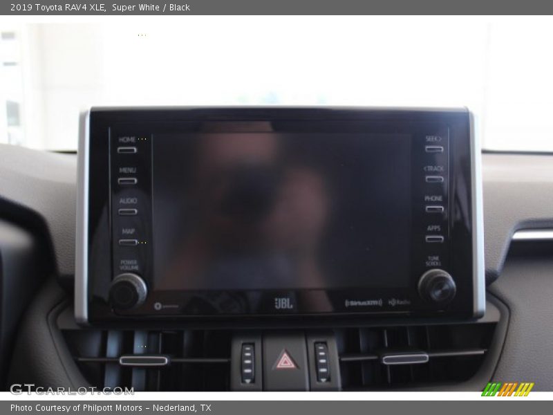 Super White / Black 2019 Toyota RAV4 XLE