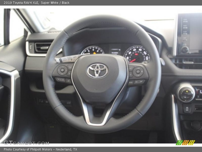 Super White / Black 2019 Toyota RAV4 XLE