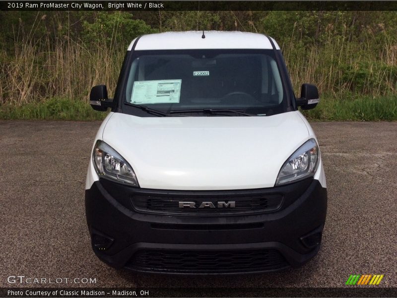 Bright White / Black 2019 Ram ProMaster City Wagon