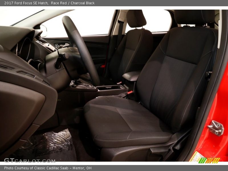 Race Red / Charcoal Black 2017 Ford Focus SE Hatch