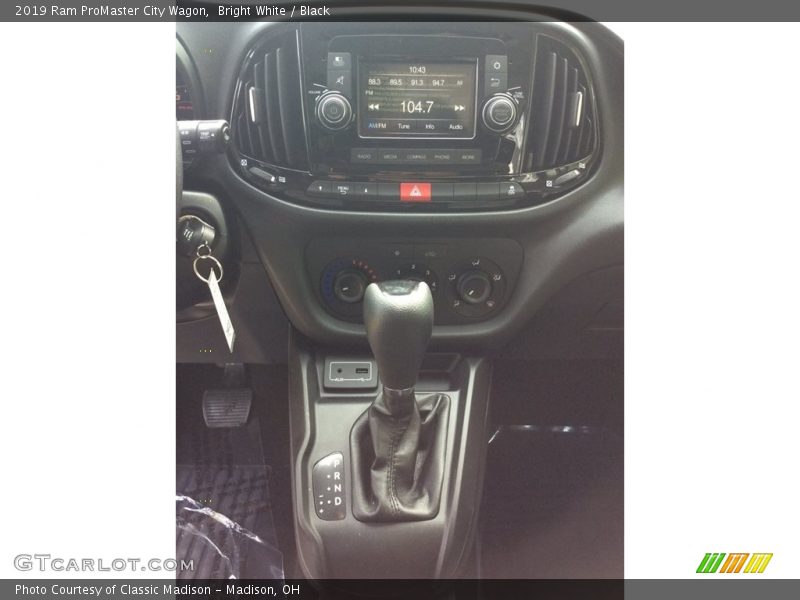 Bright White / Black 2019 Ram ProMaster City Wagon