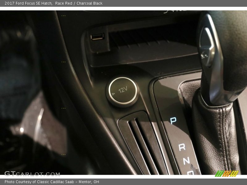 Race Red / Charcoal Black 2017 Ford Focus SE Hatch