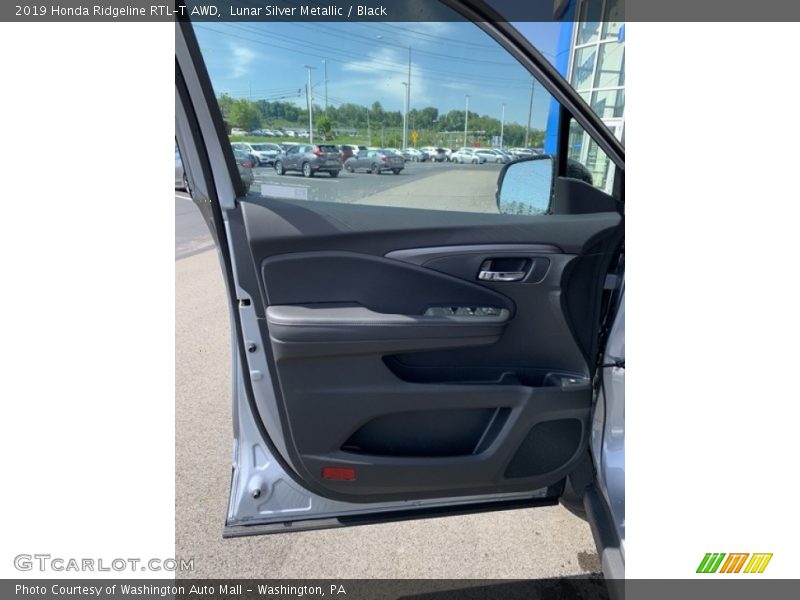 Lunar Silver Metallic / Black 2019 Honda Ridgeline RTL-T AWD