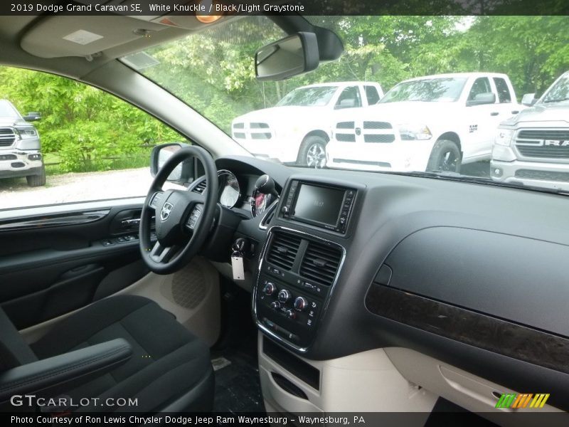 White Knuckle / Black/Light Graystone 2019 Dodge Grand Caravan SE
