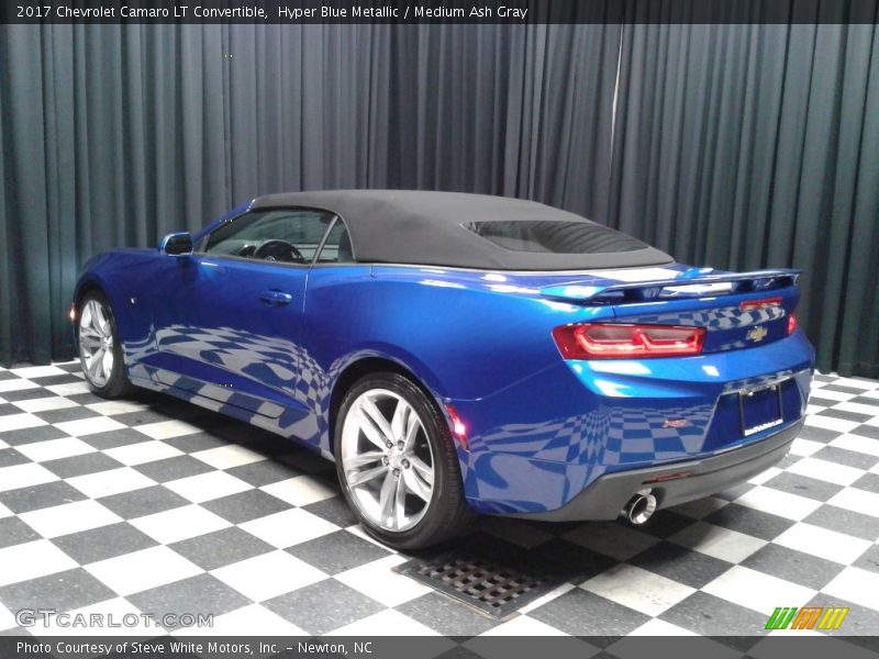 Hyper Blue Metallic / Medium Ash Gray 2017 Chevrolet Camaro LT Convertible