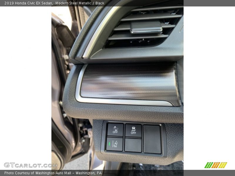 Modern Steel Metallic / Black 2019 Honda Civic EX Sedan