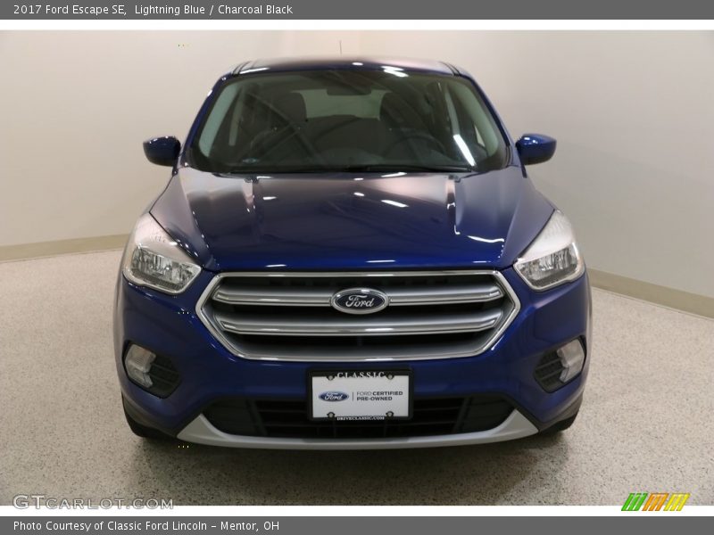 Lightning Blue / Charcoal Black 2017 Ford Escape SE