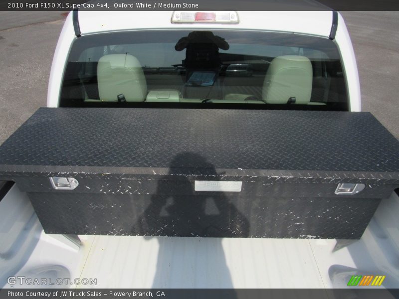 Oxford White / Medium Stone 2010 Ford F150 XL SuperCab 4x4