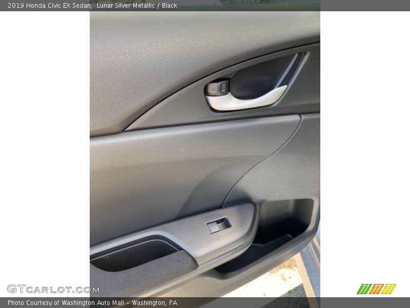 Lunar Silver Metallic / Black 2019 Honda Civic EX Sedan