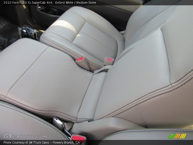 Oxford White / Medium Stone 2010 Ford F150 XL SuperCab 4x4