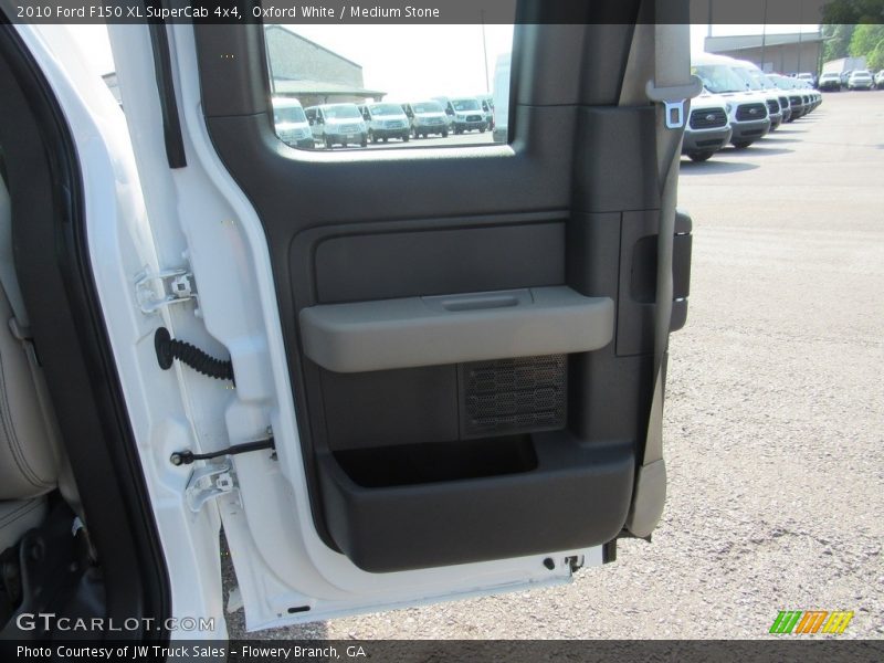 Oxford White / Medium Stone 2010 Ford F150 XL SuperCab 4x4