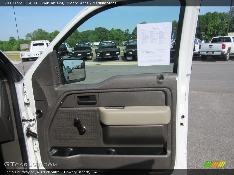 Oxford White / Medium Stone 2010 Ford F150 XL SuperCab 4x4