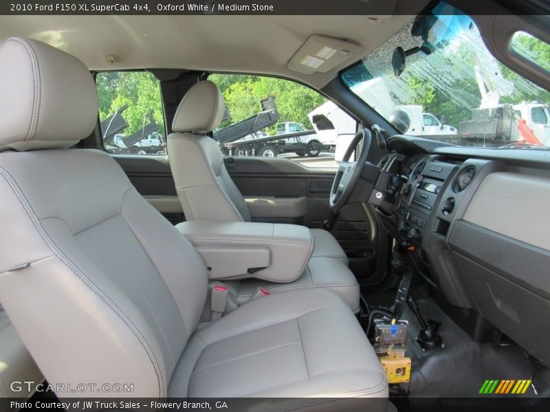 Oxford White / Medium Stone 2010 Ford F150 XL SuperCab 4x4