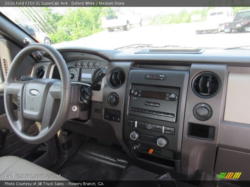 Oxford White / Medium Stone 2010 Ford F150 XL SuperCab 4x4