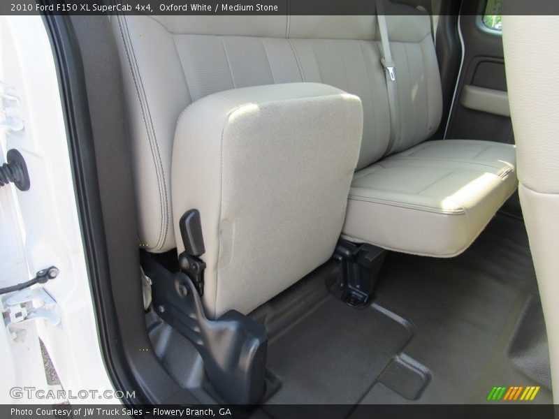 Oxford White / Medium Stone 2010 Ford F150 XL SuperCab 4x4