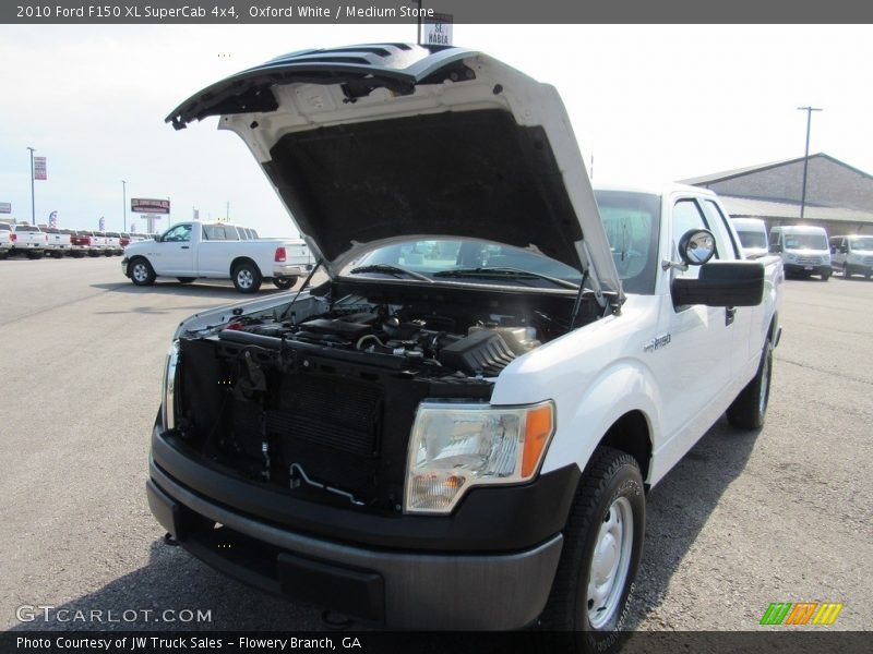 Oxford White / Medium Stone 2010 Ford F150 XL SuperCab 4x4