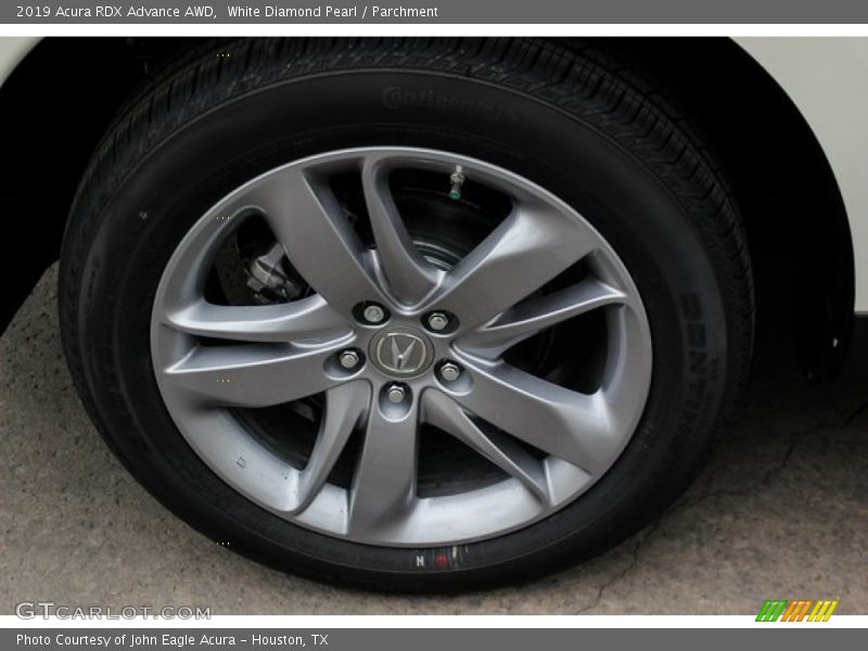 White Diamond Pearl / Parchment 2019 Acura RDX Advance AWD