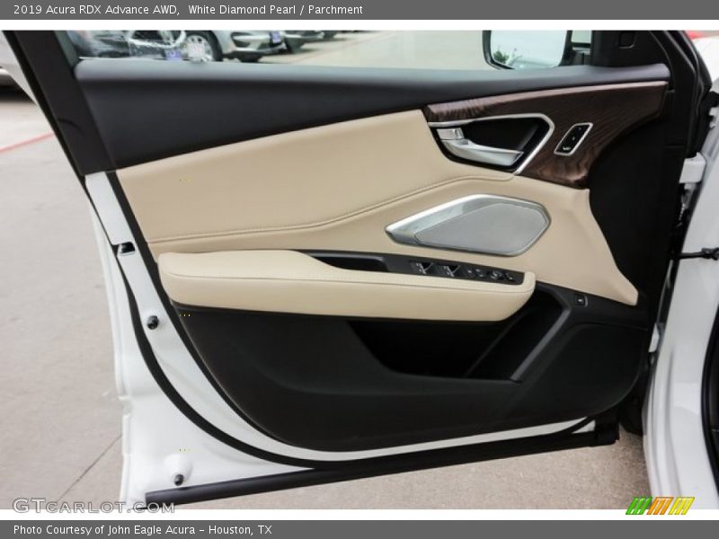 White Diamond Pearl / Parchment 2019 Acura RDX Advance AWD